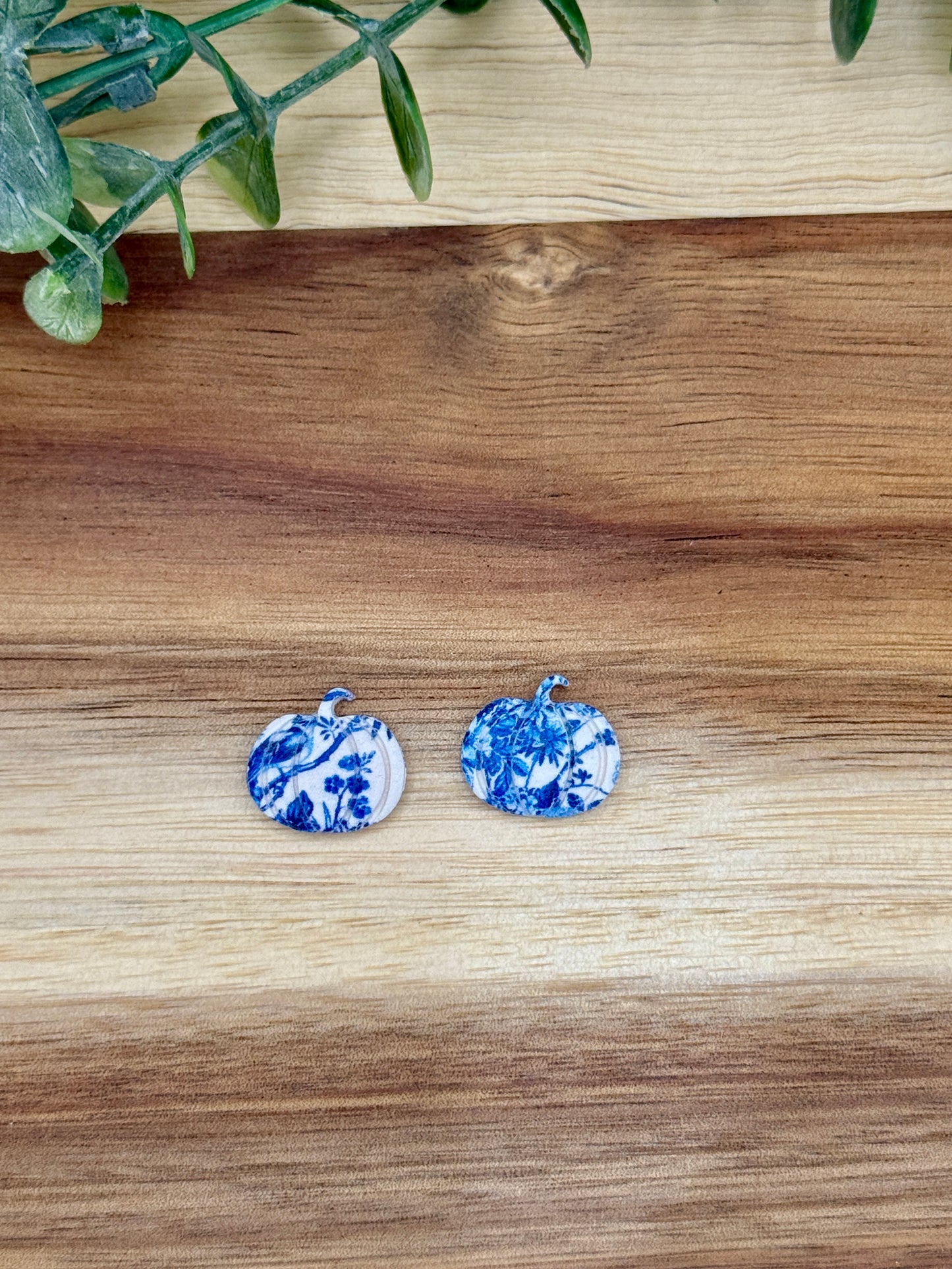 Pumpkin Stud Earrings